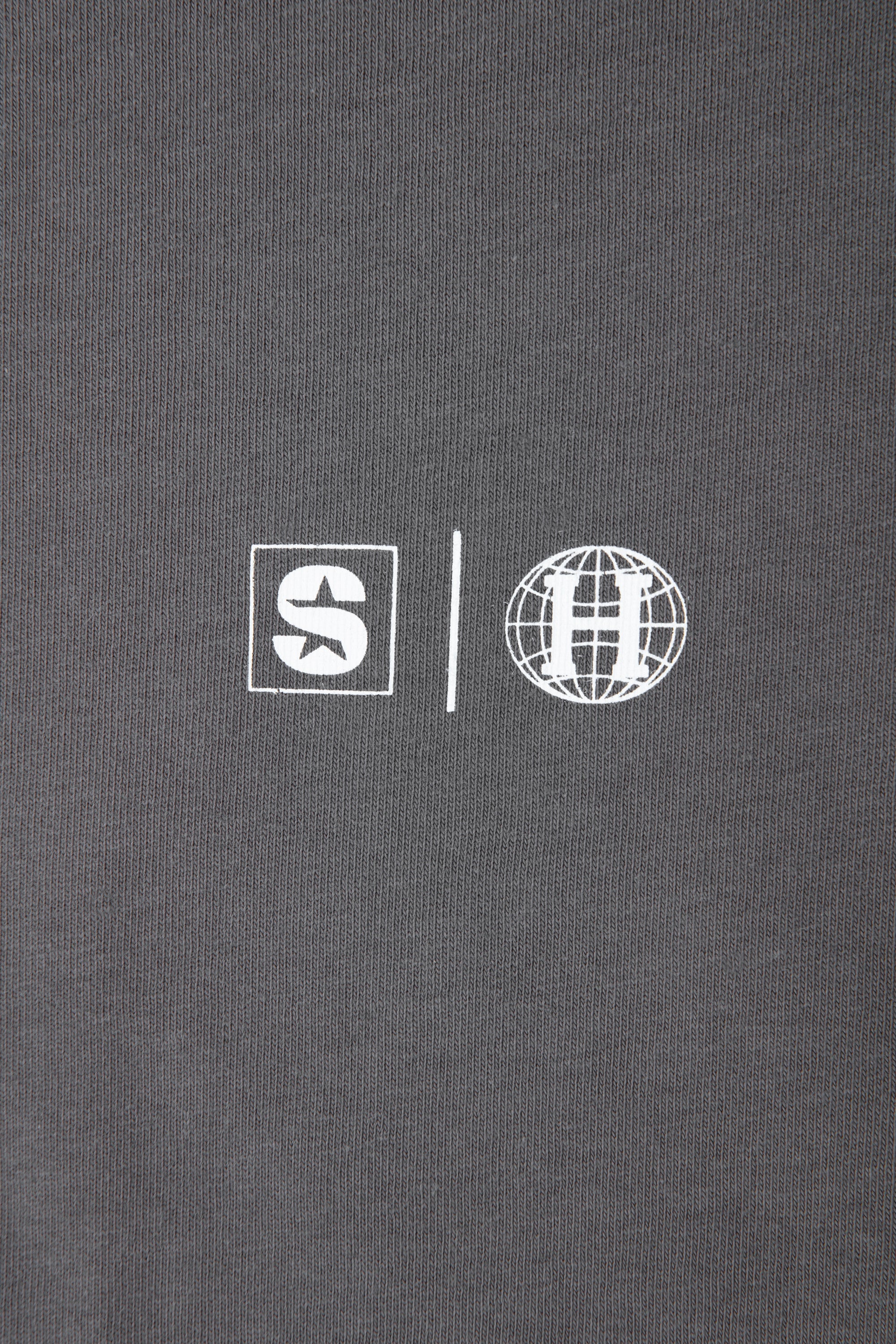 Global T-Shirt - Image 4