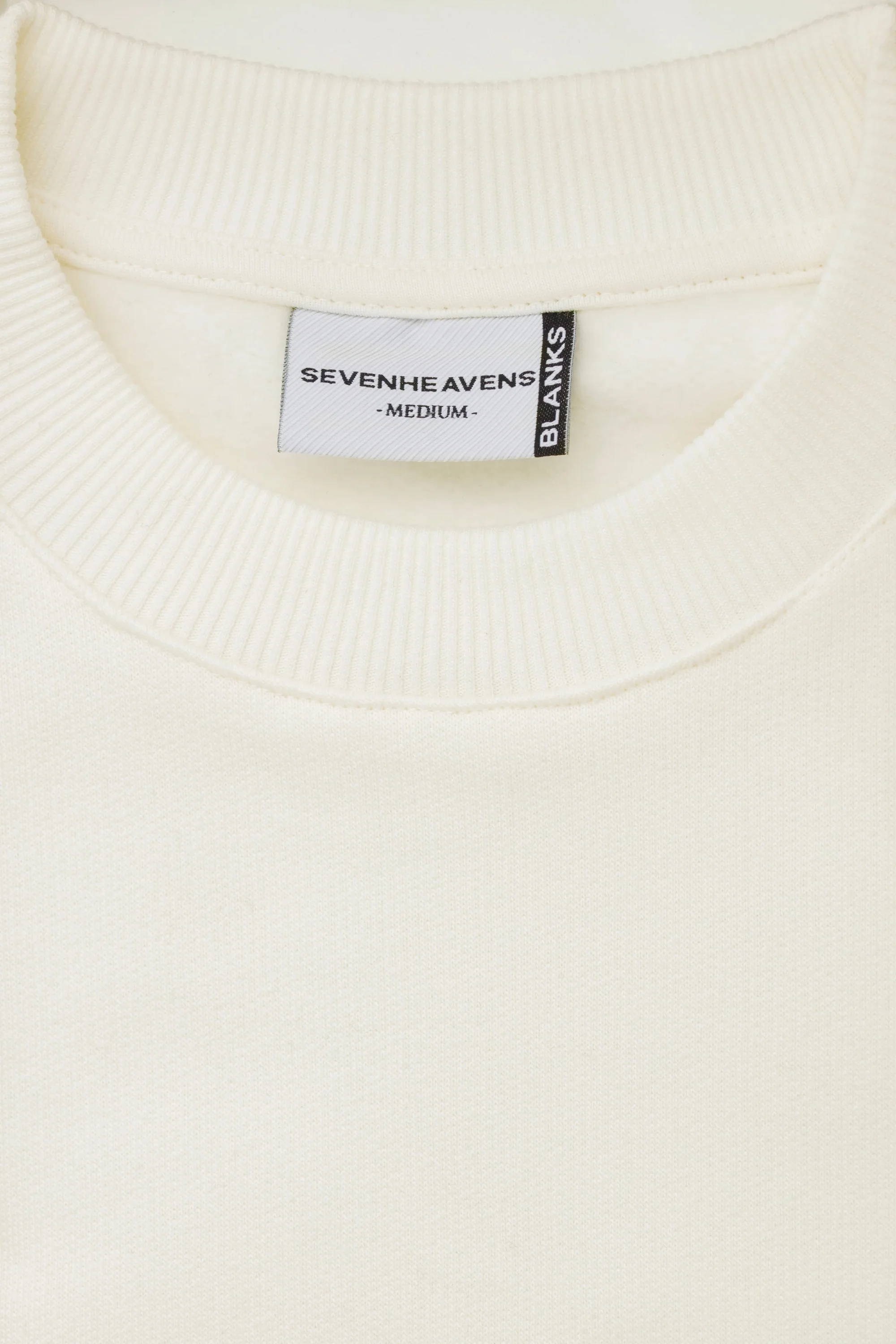 Heavy Blank Sweater - Image 3