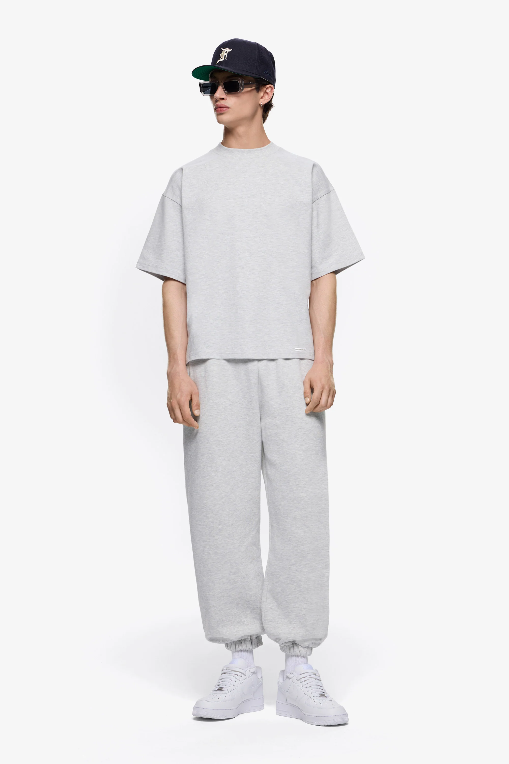 Heavy Blank T-Shirt - Image 7
