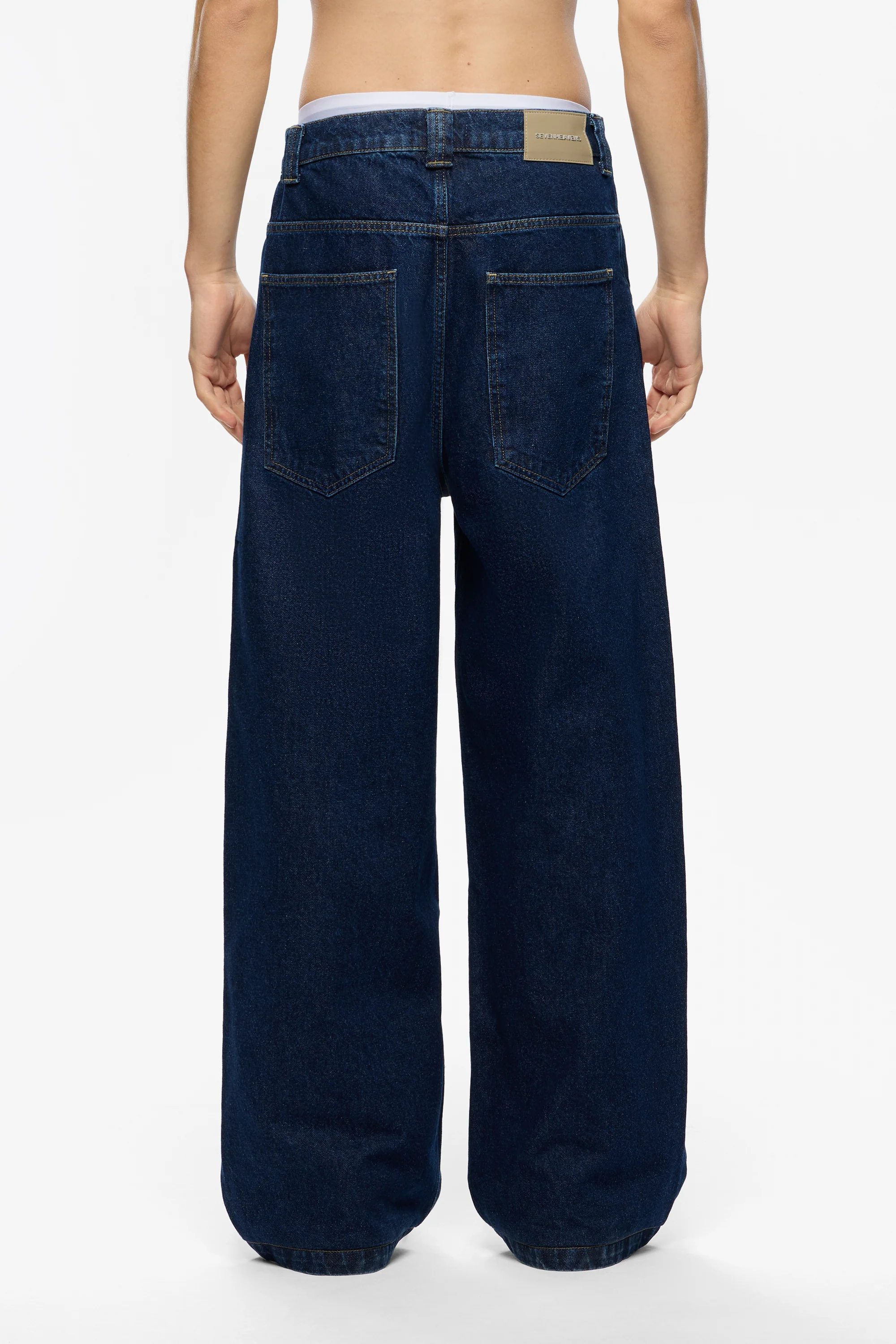 Super Large Denim - Image 3