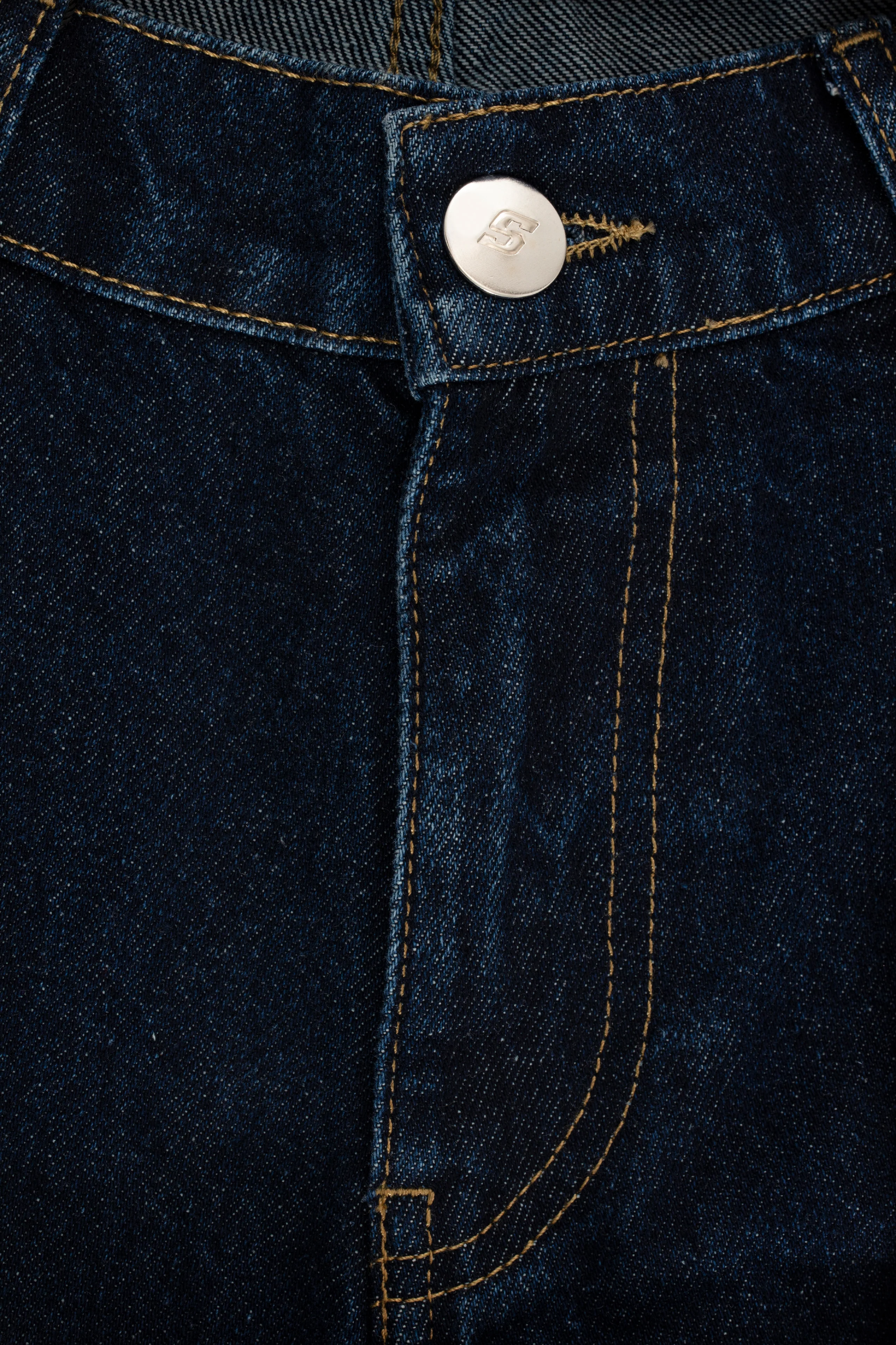 Super Large Denim - Image 5